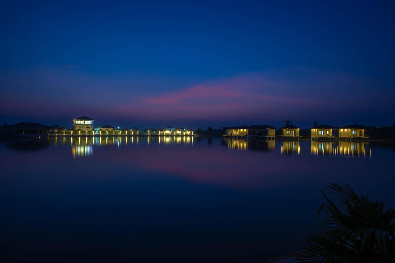 Lumbini Palace Resort Exterior photo
